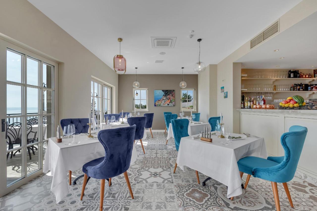 Heritage Hotel Liberan 포드고라 외부 사진