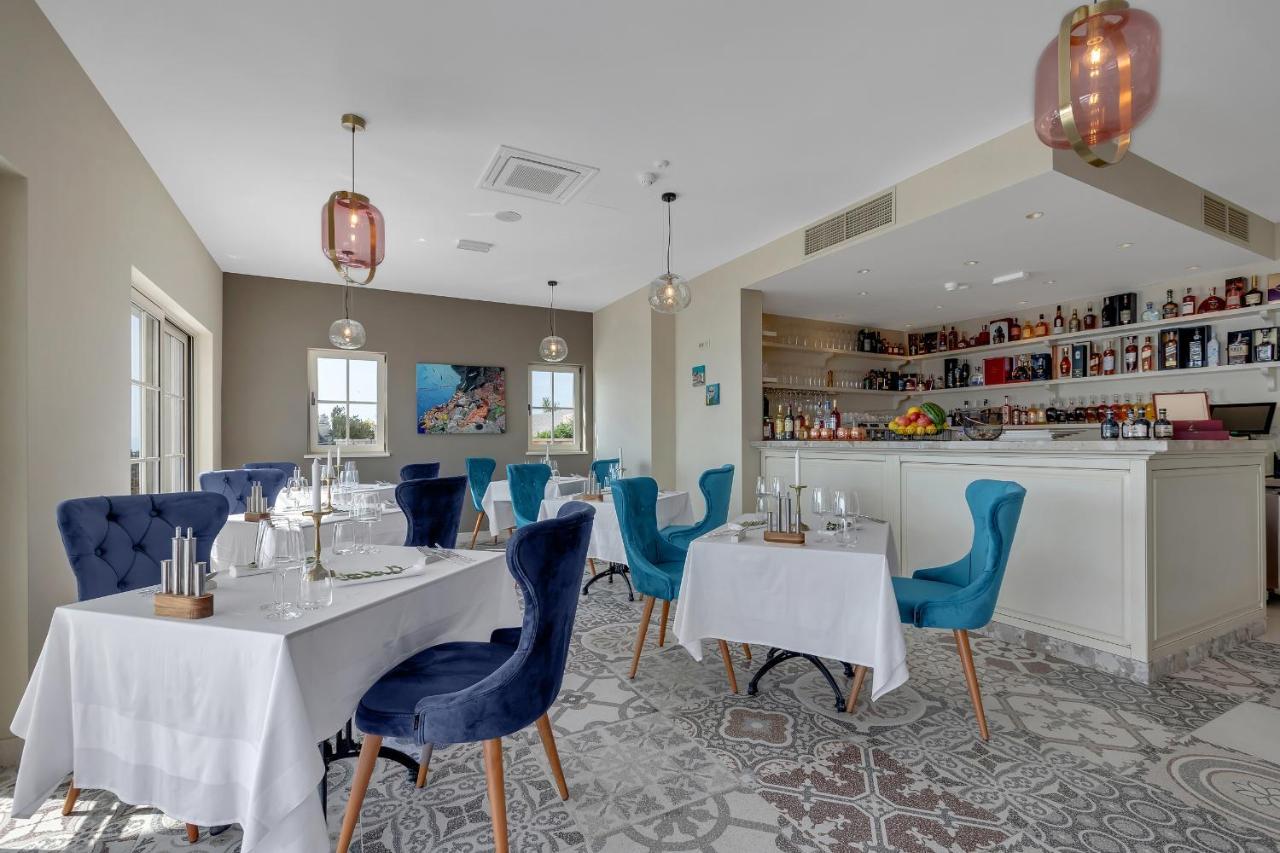 Heritage Hotel Liberan 포드고라 외부 사진